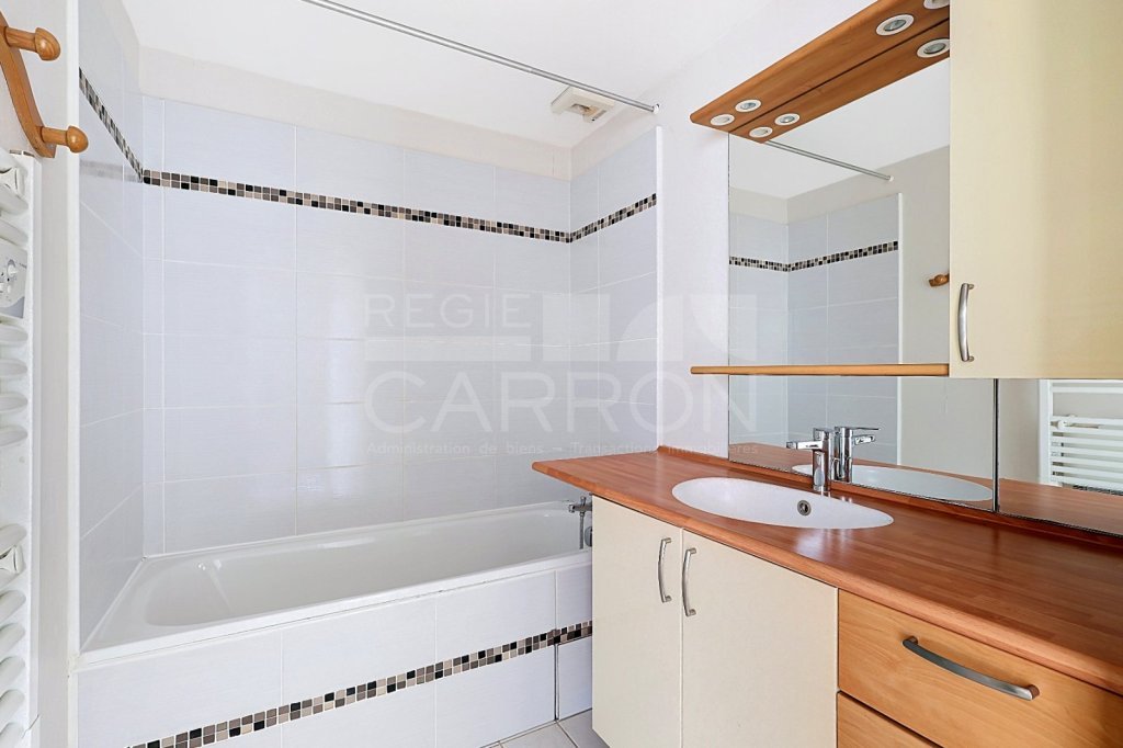 Appartement 3 pièces - 2 chambres A VENDRE - LYON 3EME ARRONDISSEMENT - 71.11 m2 - 310 000 €