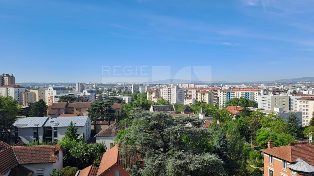 APPARTEMENT T3 A VENDRE - LYON 3EME ARRONDISSEMENT - 54 m2 - 186 900 &euro;