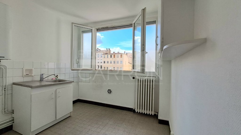 APPARTEMENT T3 A VENDRE - LYON 4EME ARRONDISSEMENT - 52 m2 - 195 000 &euro;