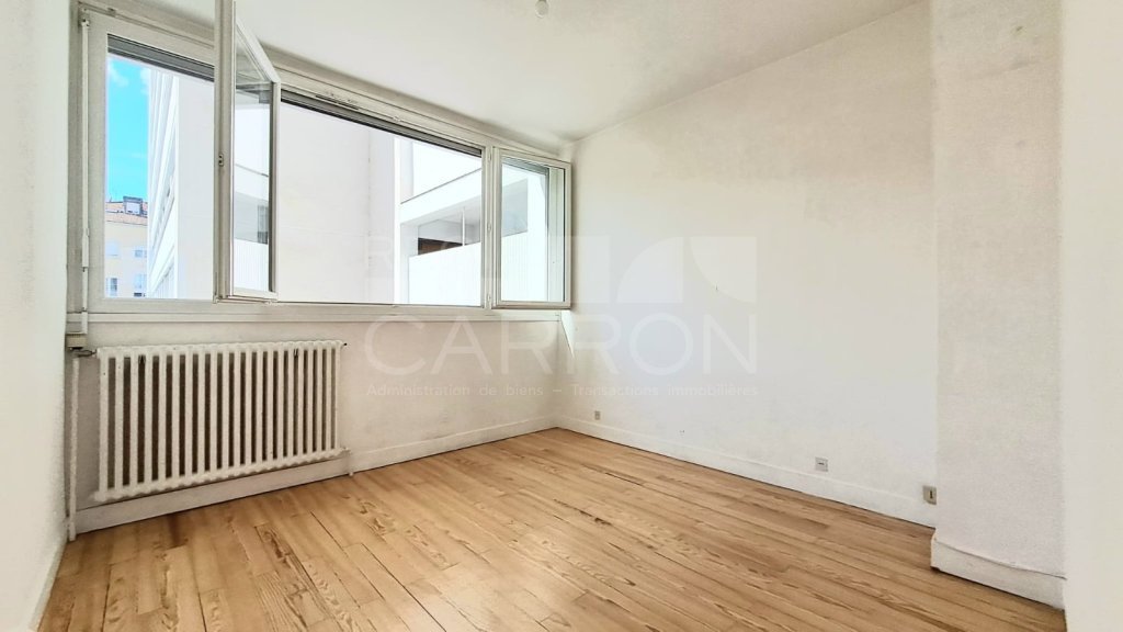 APPARTEMENT T3 A VENDRE - LYON 4EME ARRONDISSEMENT - 52 m2 - 195 000 &euro;
