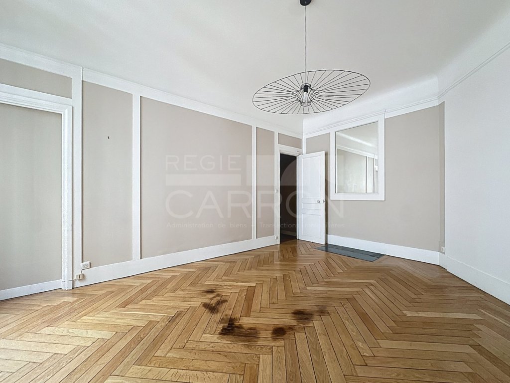 APPARTEMENT T3 A VENDRE - LYON 6EME ARRONDISSEMENT BROTTEAUX - 78.33 m2 - 442�000�&euro;