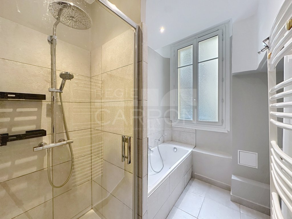 APPARTEMENT T3 A VENDRE - LYON 6EME ARRONDISSEMENT BROTTEAUX - 78.33 m2 - 442�000�&euro;