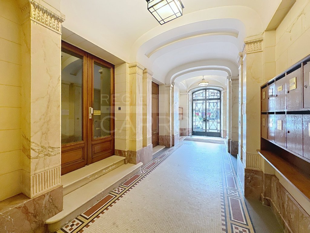 APPARTEMENT T3 A VENDRE - LYON 6EME ARRONDISSEMENT BROTTEAUX - 78.33 m2 - 442�000�&euro;