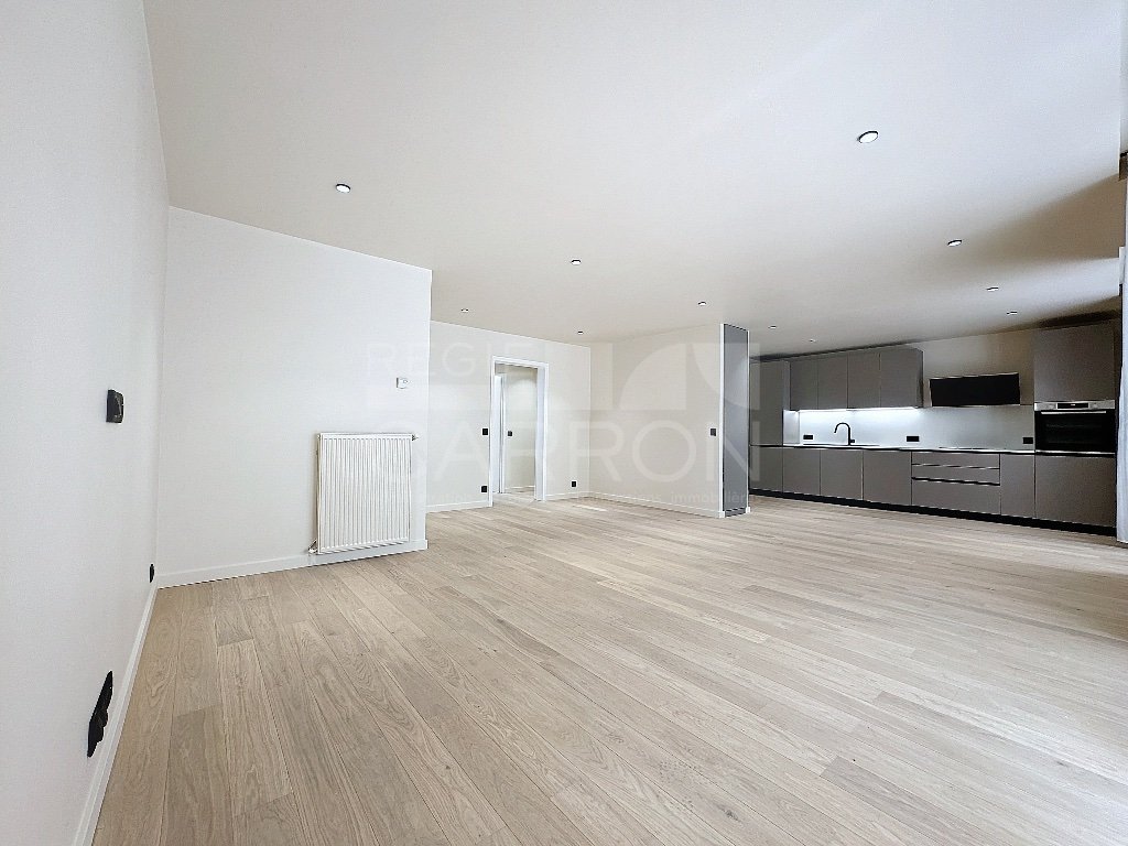 APPARTEMENT T3 - LYON 6EME ARRONDISSEMENT - 80.28 m2 - VENDU