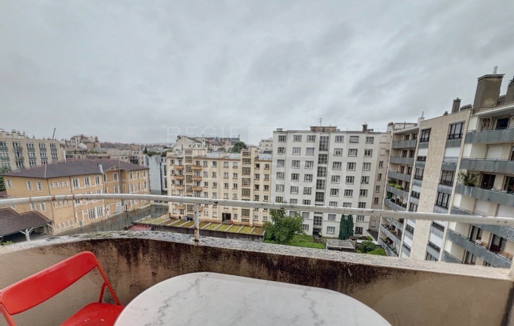 APPARTEMENT T3 A VENDRE - LYON 6EME ARRONDISSEMENT - 79.35 m2 - 325 000 &euro;