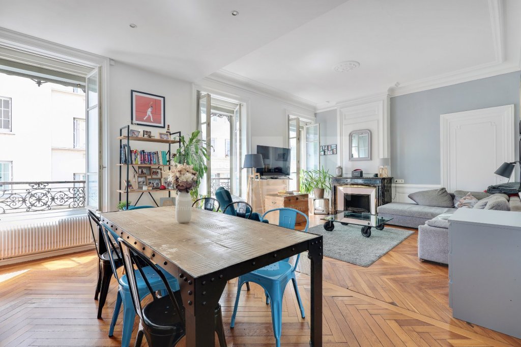 Appartement 3 pièces - 2 chambres A VENDRE - LYON 6EME ARRONDISSEMENT - 76.16 m2 - 445 000 &euro;