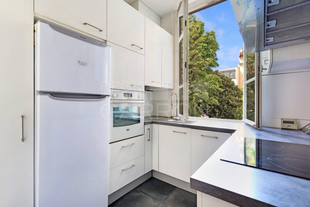 Appartement 3 pièces - 2 chambres A VENDRE - LYON 6EME ARRONDISSEMENT - 76.16 m2 - 410 000 &euro;