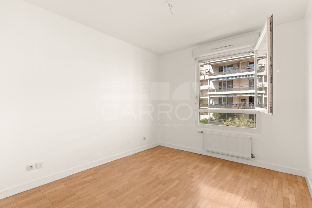 APPARTEMENT T3 - LYON 7EME ARRONDISSEMENT - 71.07 m2 - VENDU