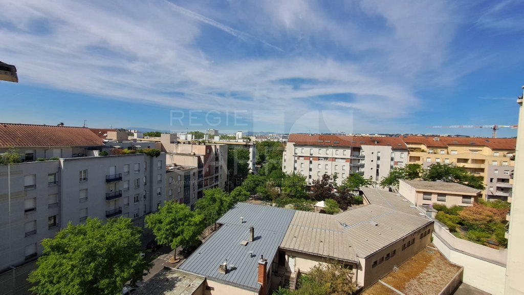 APPARTEMENT T3 A VENDRE - LYON 7EME ARRONDISSEMENT - 70 m2 - 260 000 &euro;