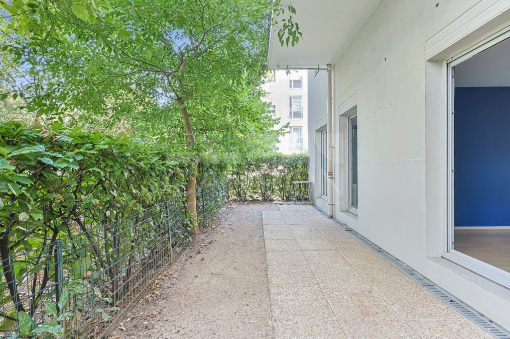 Appartement 3 pièces avec terrasse - 2 chambres A VENDRE - LYON 8EME ARRONDISSEMENT - 72 m2 - 285 000 &euro;