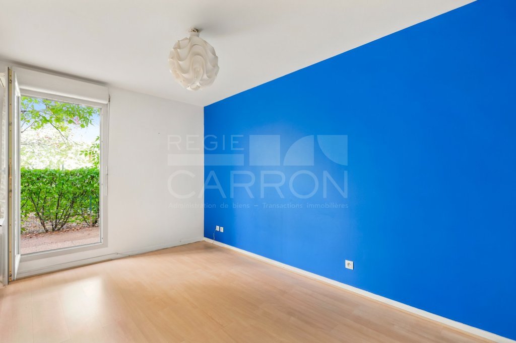 Appartement 3 pièces avec terrasse - 2 chambres A VENDRE - LYON 8EME ARRONDISSEMENT - 72 m2 - 285 000 &euro;