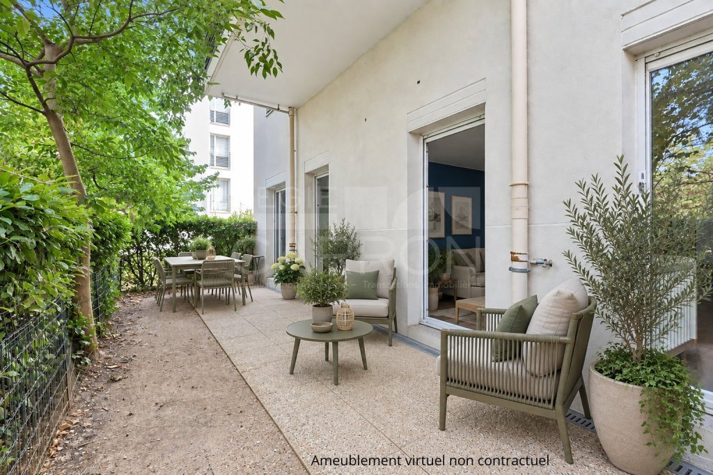 Appartement 3 pièces avec terrasse - 2 chambres A VENDRE - LYON 8EME ARRONDISSEMENT - 72 m2 - 275 000 &euro;