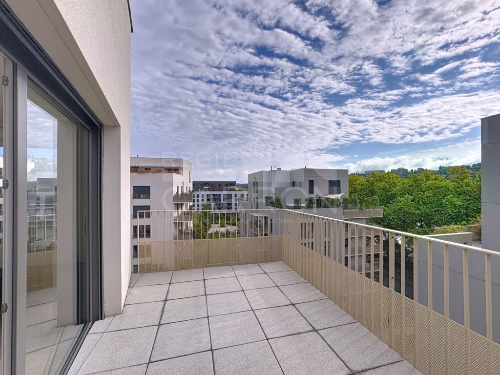 APPARTEMENT T3 A VENDRE - LYON 9EME ARRONDISSEMENT - 67 m2 - 340000€