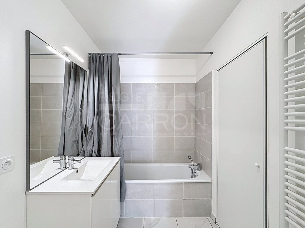 APPARTEMENT T3 - LYON 9EME ARRONDISSEMENT - 67 m2 - VENDU