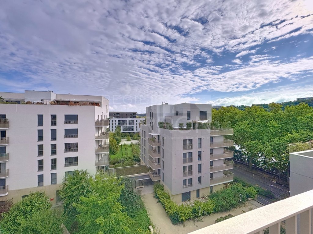 APPARTEMENT T3 - LYON 9EME ARRONDISSEMENT - 67 m2 - VENDU