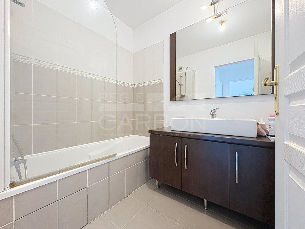 APPARTEMENT T3 A VENDRE - LYON 9EME ARRONDISSEMENT - 68 m2 - 289 000 &euro;