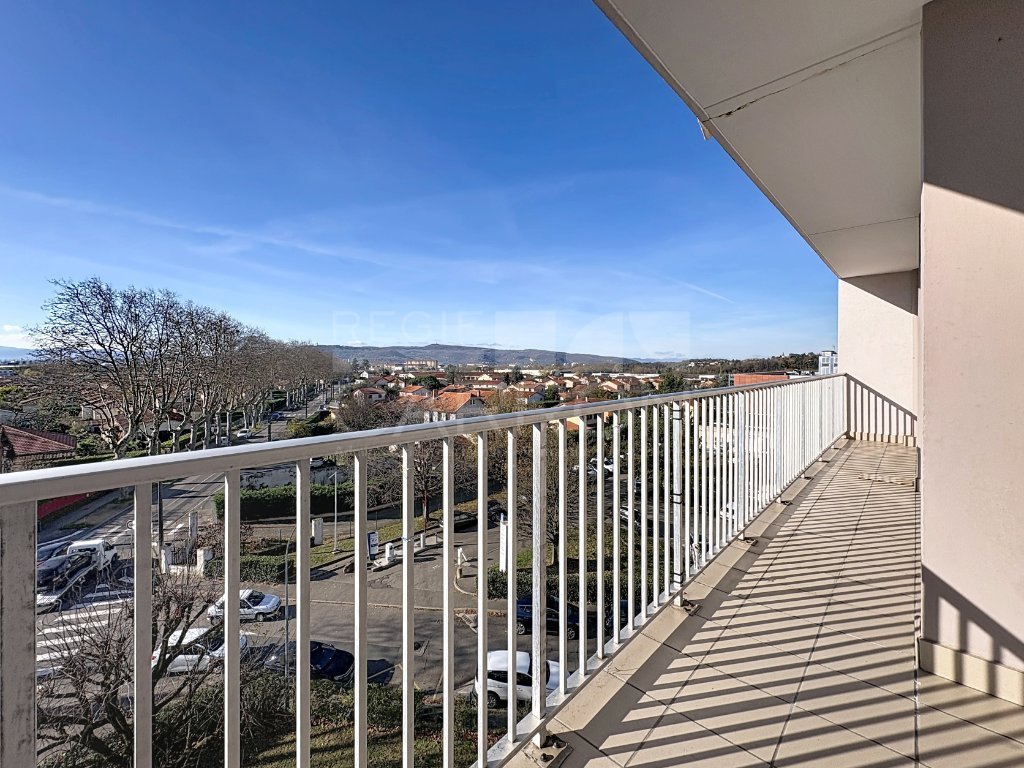 APPARTEMENT T3 A VENDRE - RILLIEUX LA PAPE - 58 m2 - 177500€