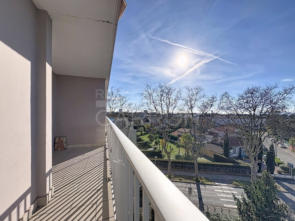 APPARTEMENT T3 A VENDRE - RILLIEUX LA PAPE - 58 m2 - 177500€