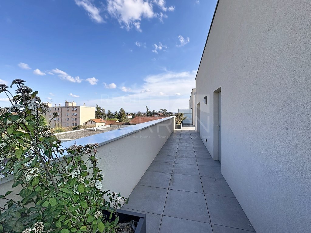 APPARTEMENT T3 A VENDRE - RILLIEUX LA PAPE - 78 m2 - 440�000�&euro;