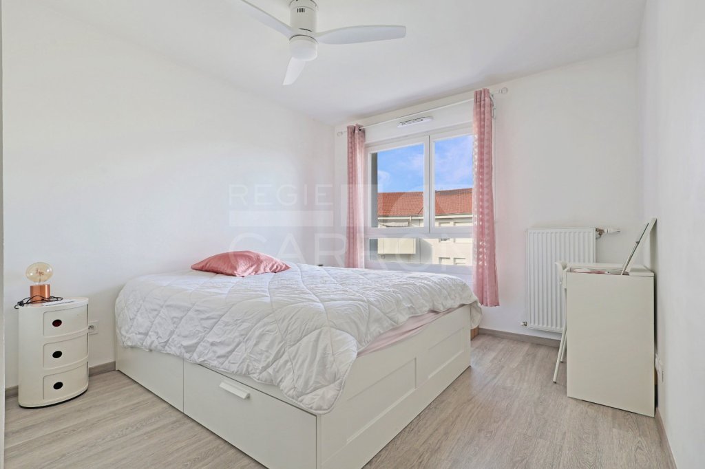 Appartement 3 pièces avec balcon - 2 chambres A VENDRE - VENISSIEUX - 61.19 m2 - 184 000 &euro;