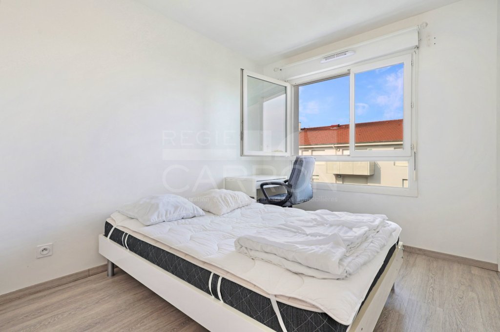 Appartement 3 pièces avec balcon - 2 chambres A VENDRE - VENISSIEUX - 61.19 m2 - 184 000 &euro;