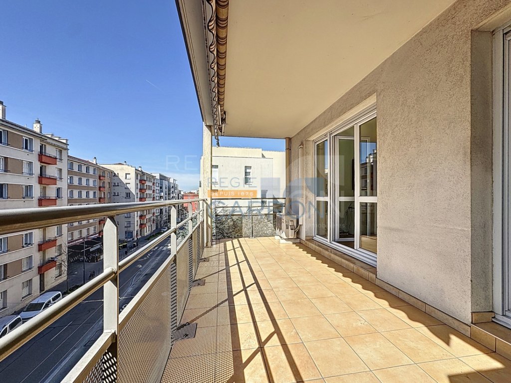 APPARTEMENT T3 A VENDRE - VILLEURBANNE - 68.27 m2 - 255000€