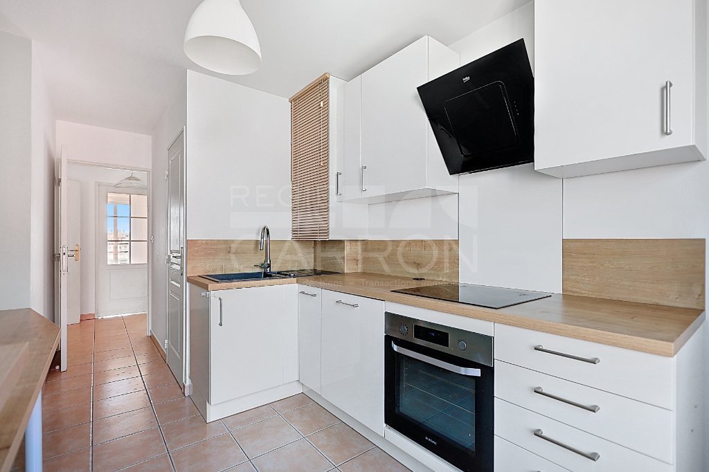 Appartement 3 pièces - 2 chambres - VILLEURBANNE - 75.27 m2 - VENDU