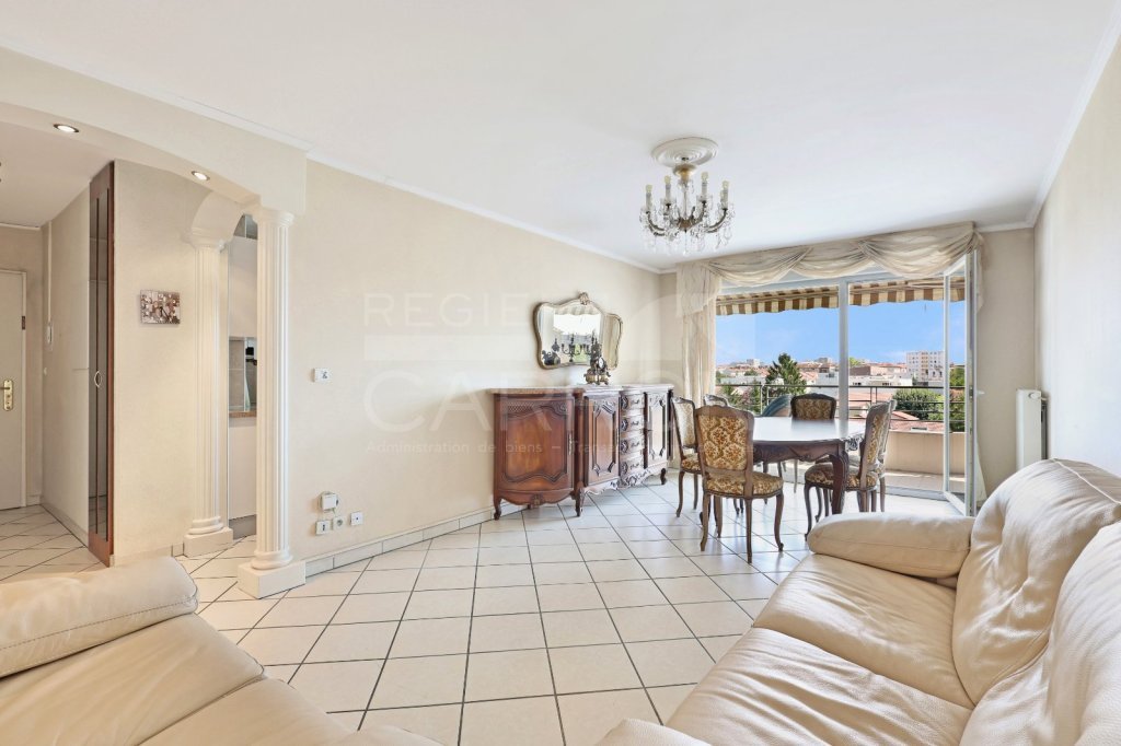 Appartement 3 pièces avec balcon - 2 chambres A VENDRE - VILLEURBANNE - 70.03 m2 - 290 000 &euro;