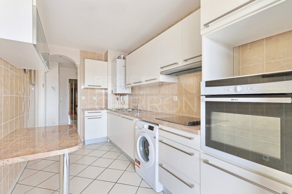 Appartement 3 pièces avec balcon - 2 chambres A VENDRE - VILLEURBANNE - 70.03 m2 - 290 000 &euro;