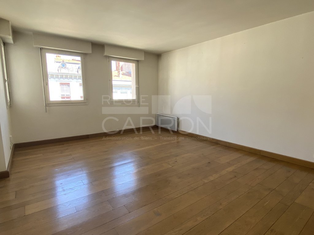 APPARTEMENT T4 A LOUER - LYON 2EME ARRONDISSEMENT - 90.84 m2 - 1420€ charges comprises par mois