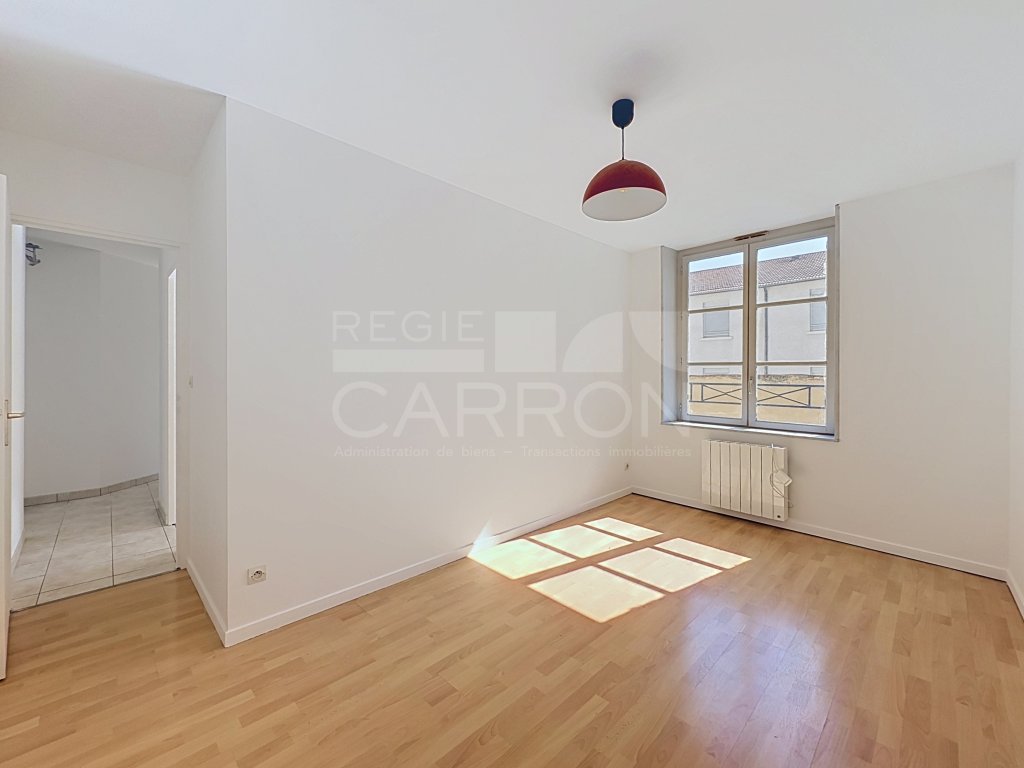 APPARTEMENT T4 A LOUER - LYON 3EME ARRONDISSEMENT - 73.99 m2 - 1 175 &euro; charges comprises par mois