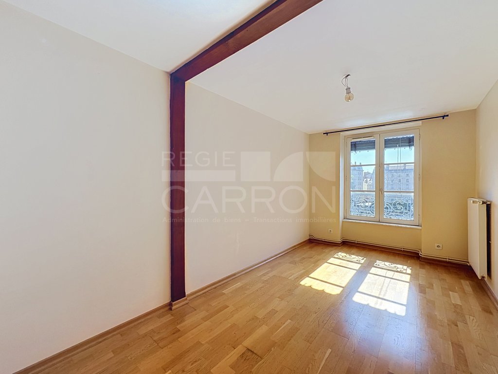 APPARTEMENT T4 A LOUER - LYON 5EME ARRONDISSEMENT - 68.64 m2 - 892 &euro; charges comprises par mois
