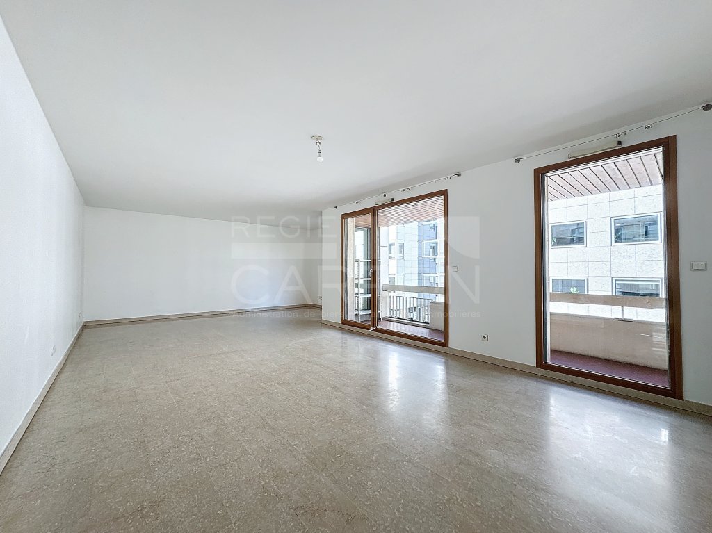 APPARTEMENT T4 A LOUER - LYON 6EME ARRONDISSEMENT - 127.87 m2 - 2 524 &euro; charges comprises par mois