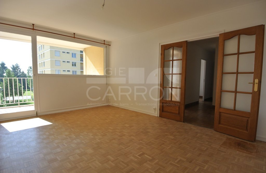 APPARTEMENT T4 A LOUER - OULLINS - 89.86 m2 - 1090€ charges comprises par mois