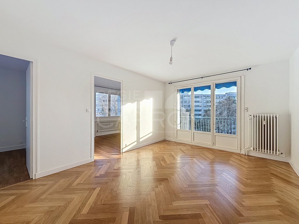 APPARTEMENT T4 A LOUER - VILLEURBANNE - 73.1 m2 - 995�&euro; charges comprises par mois