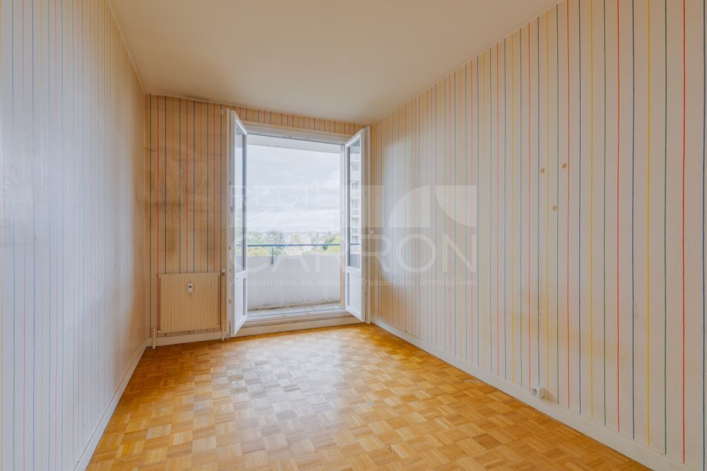 APPARTEMENT T4 - CALUIRE ET CUIRE - 84 m2 - VENDU