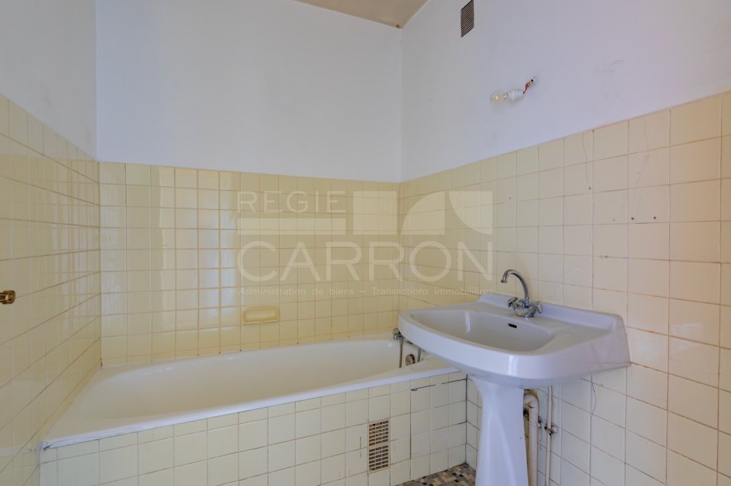 APPARTEMENT T4 - CALUIRE ET CUIRE - 84 m2 - VENDU