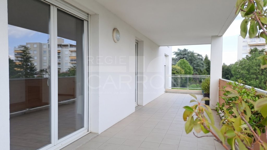 APPARTEMENT T4 A VENDRE - CALUIRE ET CUIRE - 100 m2 - 425 000 &euro;