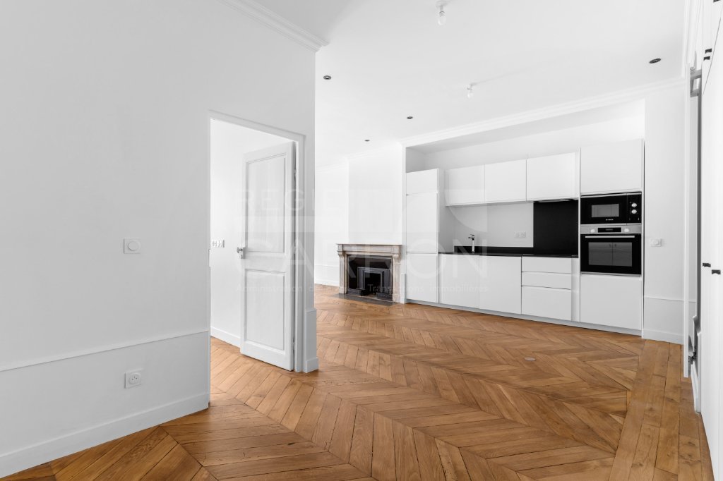 APPARTEMENT T4 A VENDRE - LYON 1ER ARRONDISSEMENT - 99 m2 - 599000€