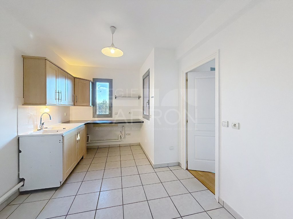 APPARTEMENT T4 A VENDRE - LYON 6EME ARRONDISSEMENT - 102 m2 - 715�000�&euro;