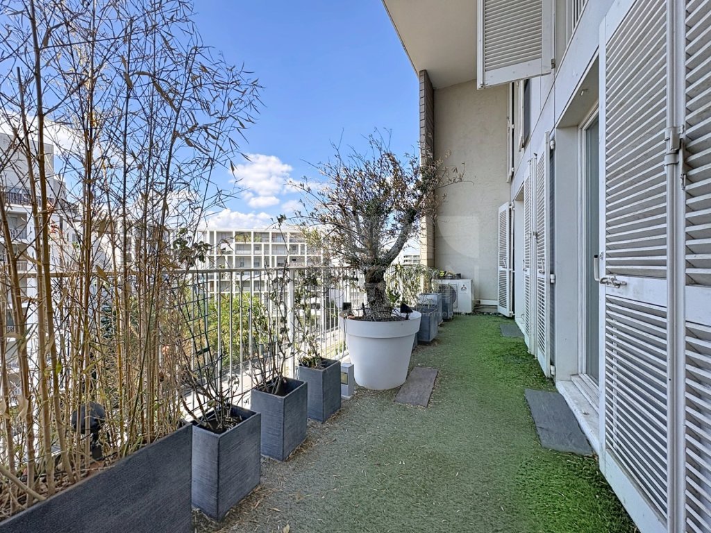 APPARTEMENT T4 A VENDRE - LYON 8EME ARRONDISSEMENT - 92 m2 - 419 000 &euro;