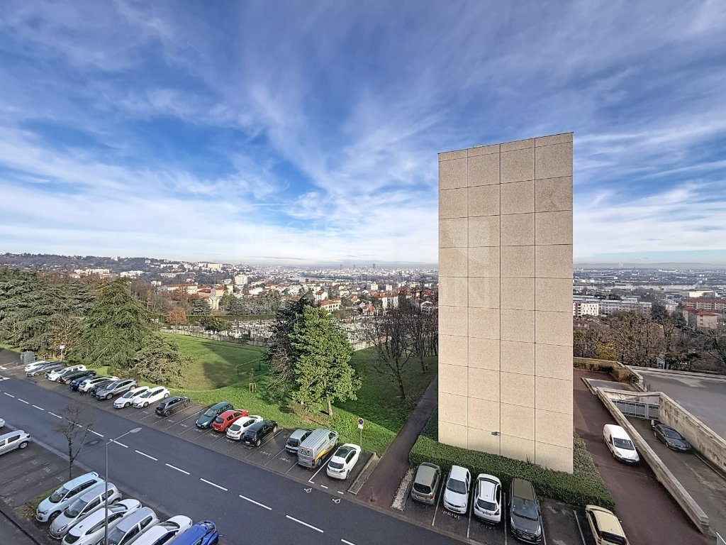 APPARTEMENT T4 A VENDRE - OULLINS - 78 m2 - 195000€