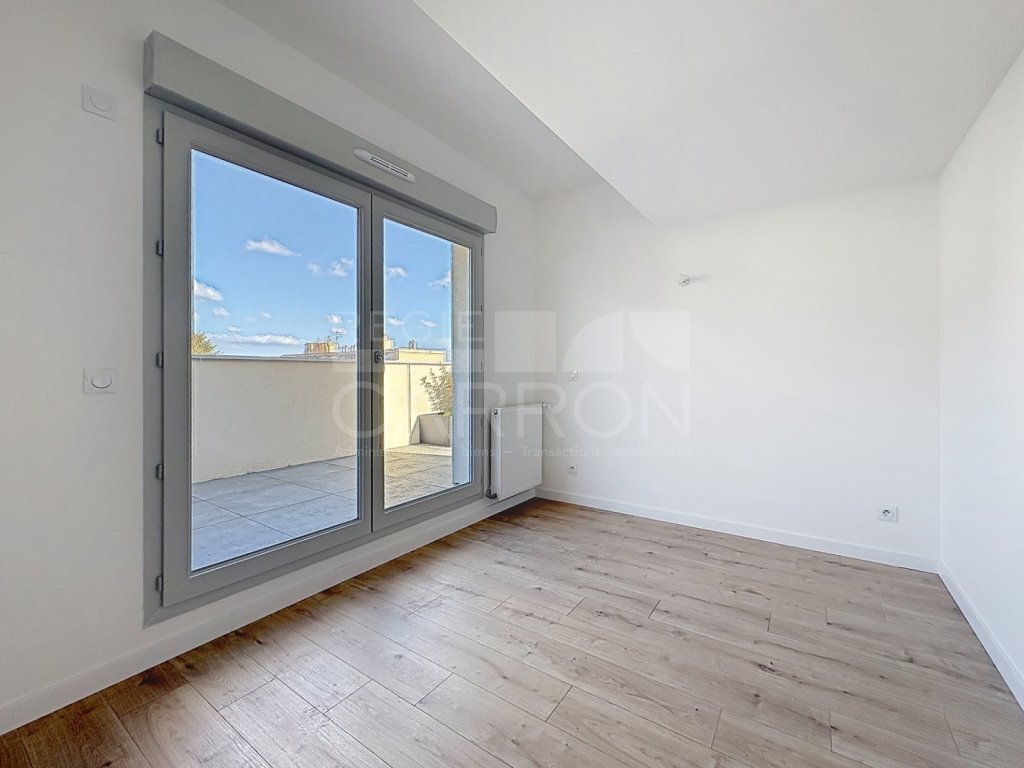 APPARTEMENT T4 A VENDRE - RILLIEUX LA PAPE CREPIEU - 78 m2 - 440 000 &euro;