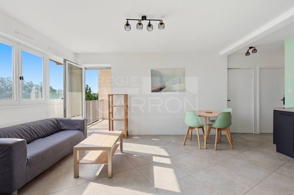 Appartement 4 pièces avec terrasse - 3 chambres A VENDRE - VILLEURBANNE - 67 m2 - 219 000 &euro;