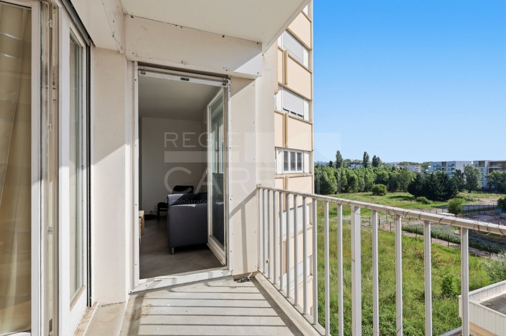 Appartement 4 pièces avec terrasse - 3 chambres A VENDRE - VILLEURBANNE - 67 m2 - 219 000 &euro;
