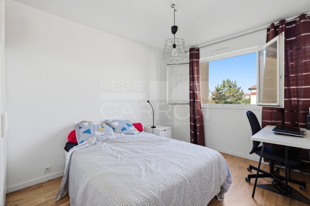 Appartement 4 pièces avec terrasse - 3 chambres A VENDRE - VILLEURBANNE - 67 m2 - 219 000 &euro;