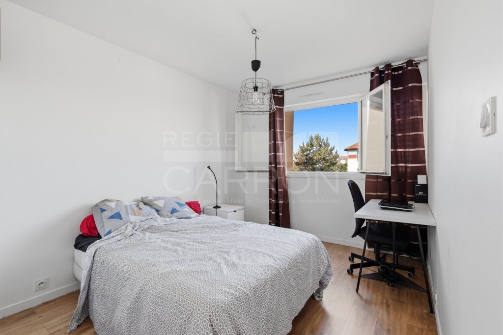 Appartement 4 pièces avec terrasse - 3 chambres A VENDRE - VILLEURBANNE - 67 m2 - 209 000 &euro;