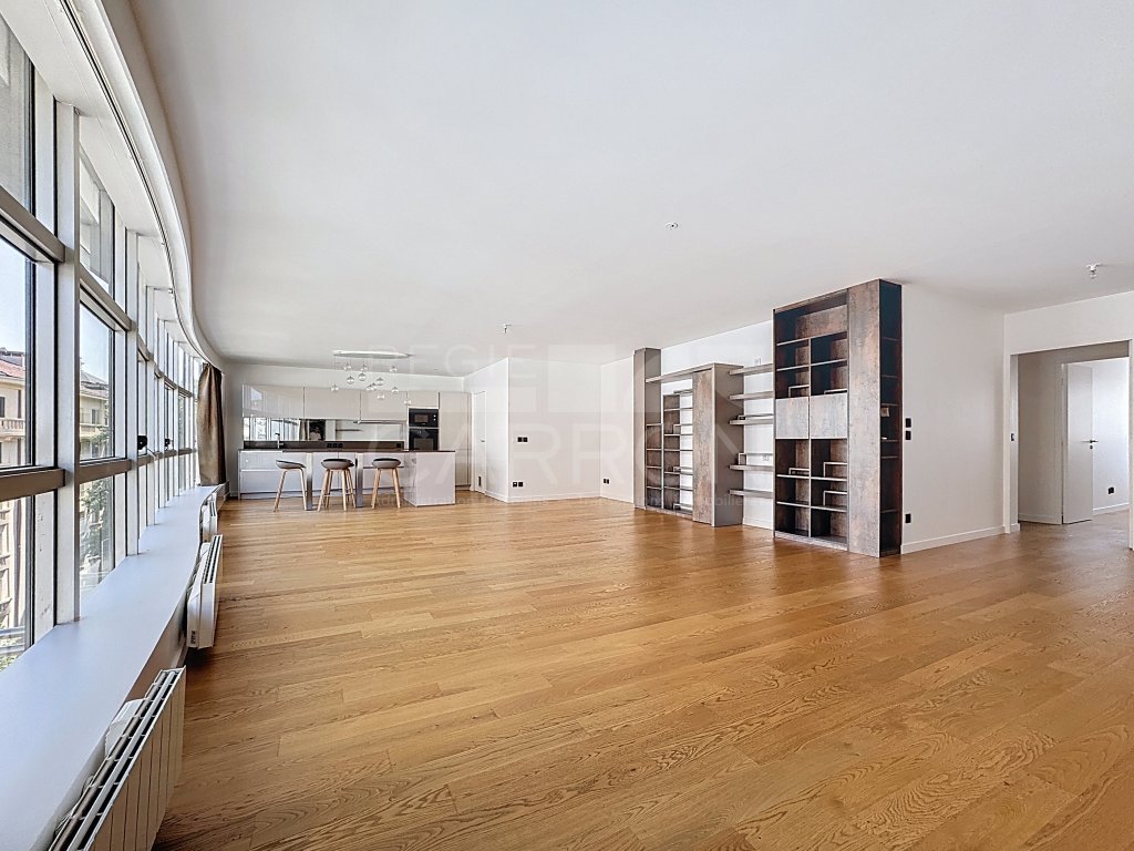 APPARTEMENT T5 A LOUER - LYON 3EME ARRONDISSEMENT - 147.73 m2 - 2450€ charges comprises par mois