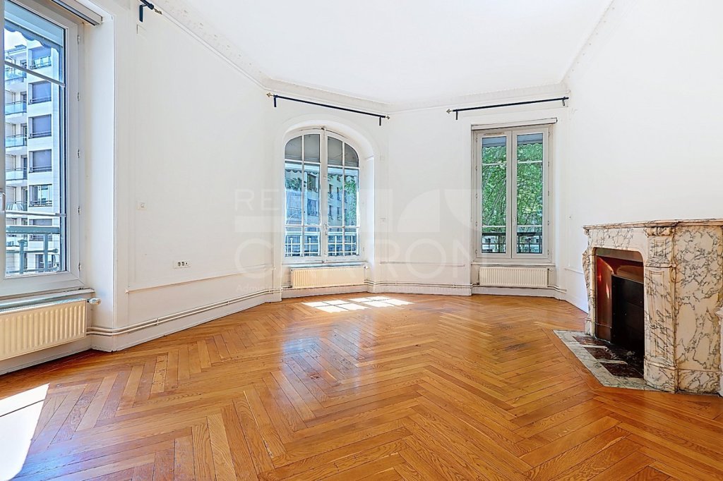 Appartement 5 pi�ces - 4 chambres A VENDRE - LYON 3EME ARRONDISSEMENT - 135.28 m2 - 569�000�&euro;