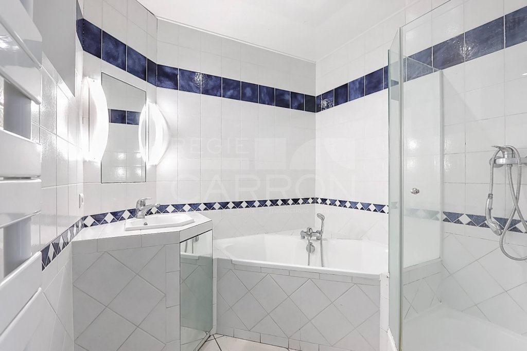 Appartement 5 pi�ces - 4 chambres A VENDRE - LYON 3EME ARRONDISSEMENT - 135.28 m2 - 569�000�&euro;